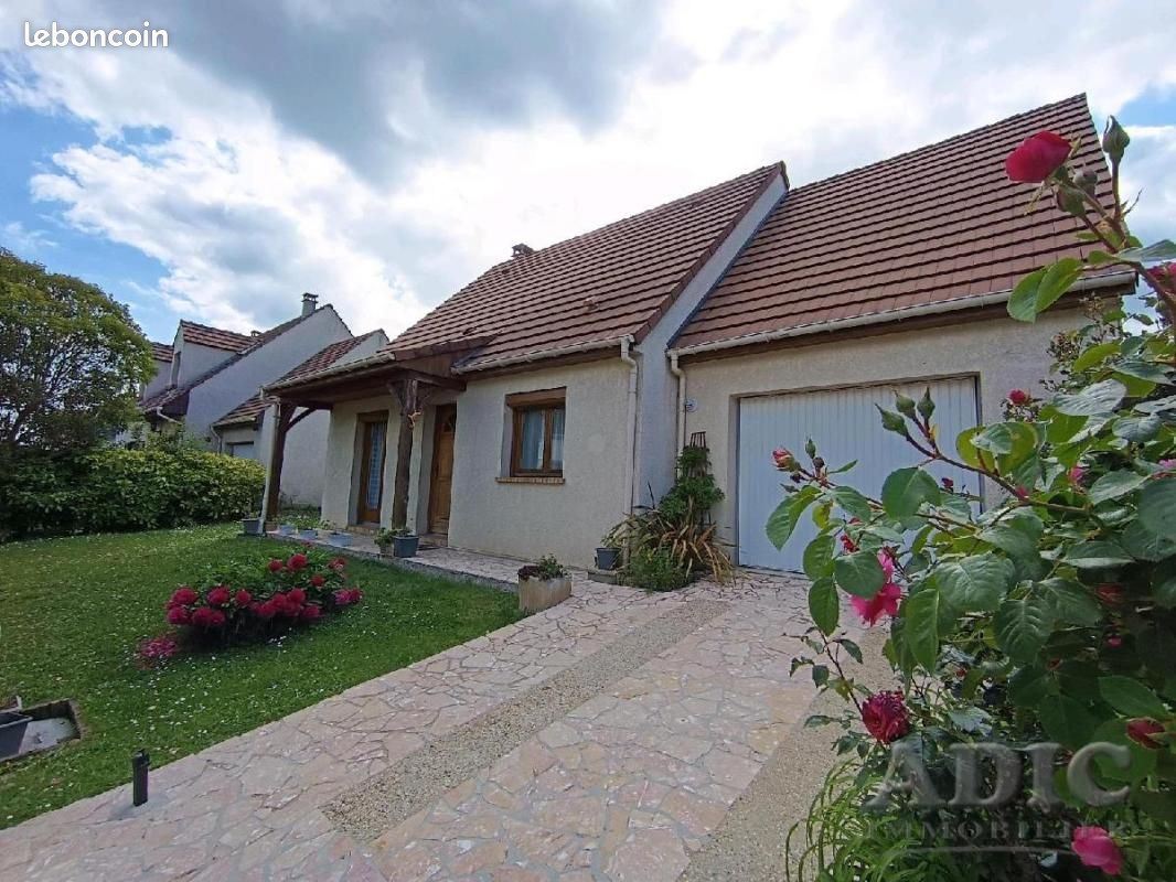 Maison 5 pièces 93 m² · à Dammartin-en-Goële · 93 m² · 330 000 €