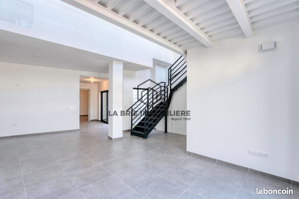 Maison 5 pièces 85 m² · à Montgeron · 85 m² · 369 000 €
