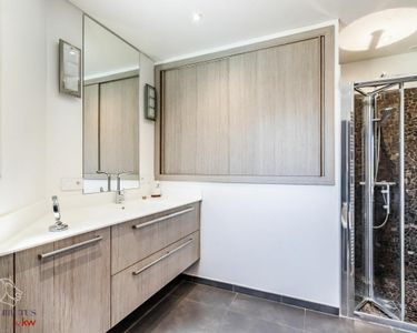 Maison 877 000 € - 211 m²