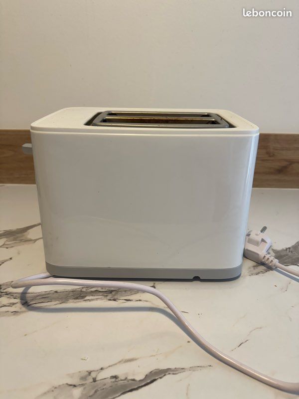 Grille-pain Tefal Sense TT693110 - 2 Emplacements - Écran Digital - 7 Niveaux Dorure - Blanc - Parfait Pour Petit-Déjeuner