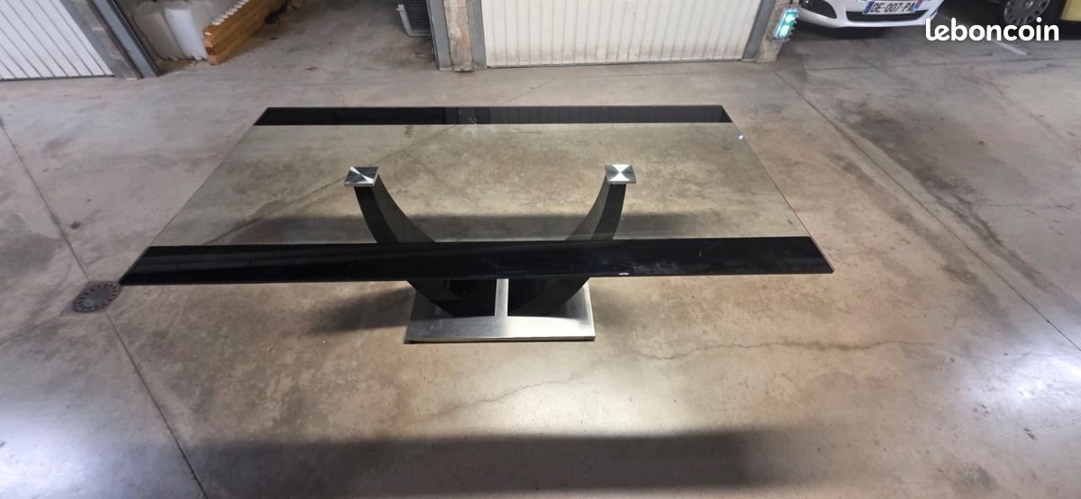 Vend table en verre (image 2)
