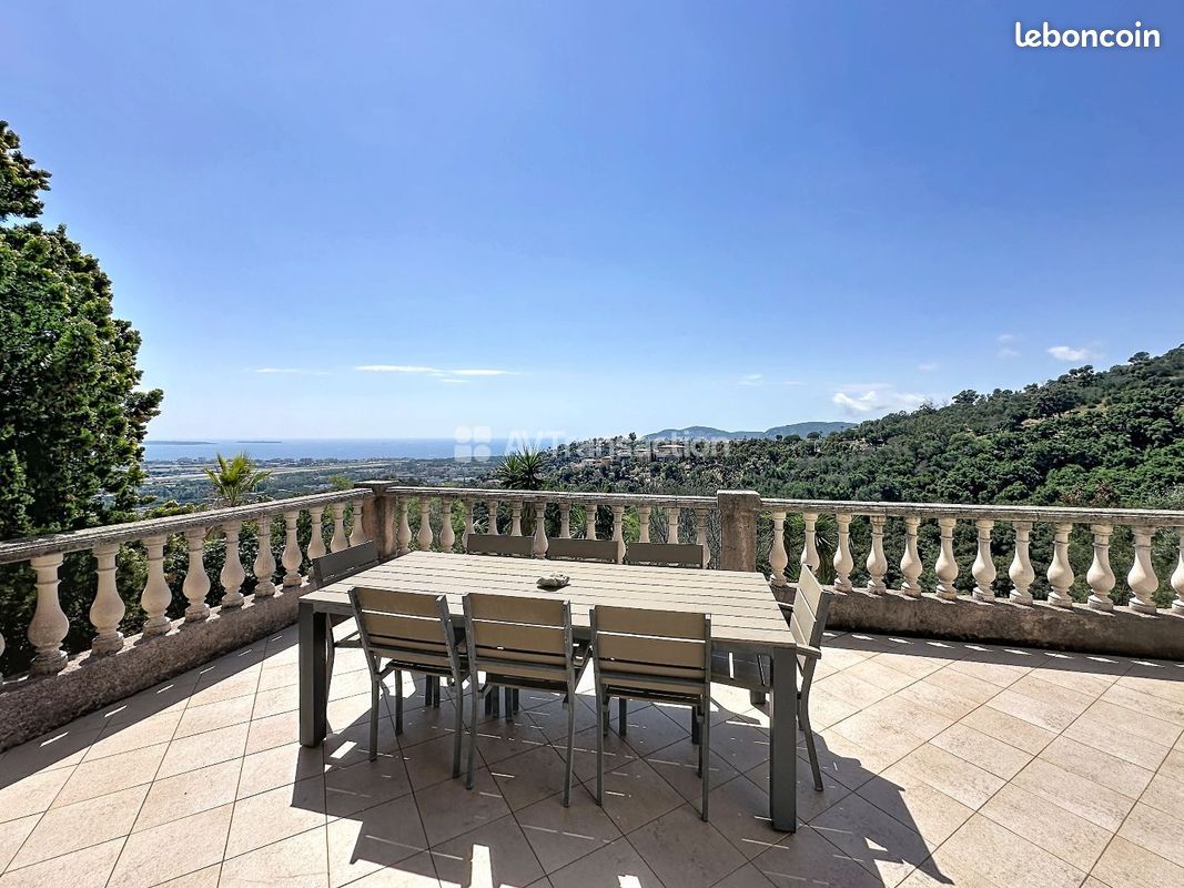 Maison 147 m² · à Mandelieu-la-Napoule · 147 m² · 940 000 €