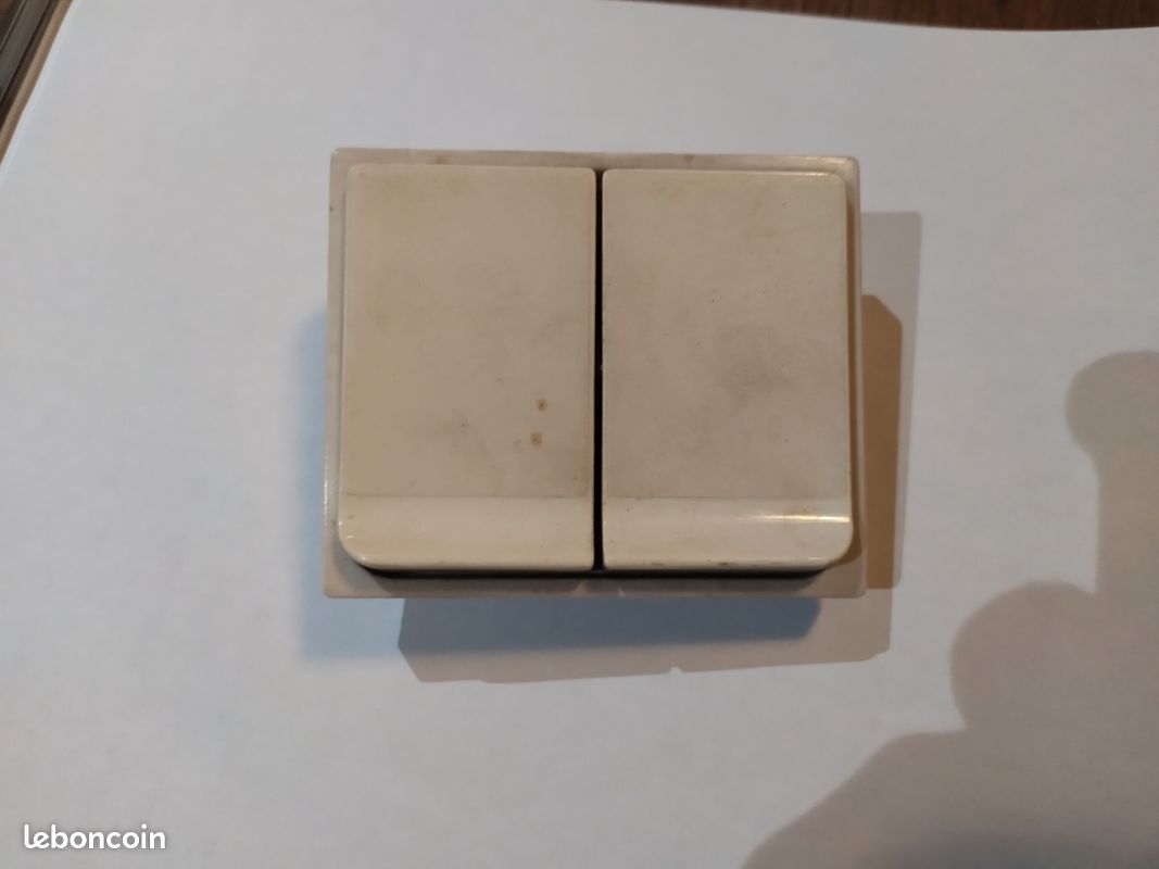 Bouton Poussoir Vintage ARNOULD 1001 - Neuf, Marron/brun, Pour électricité