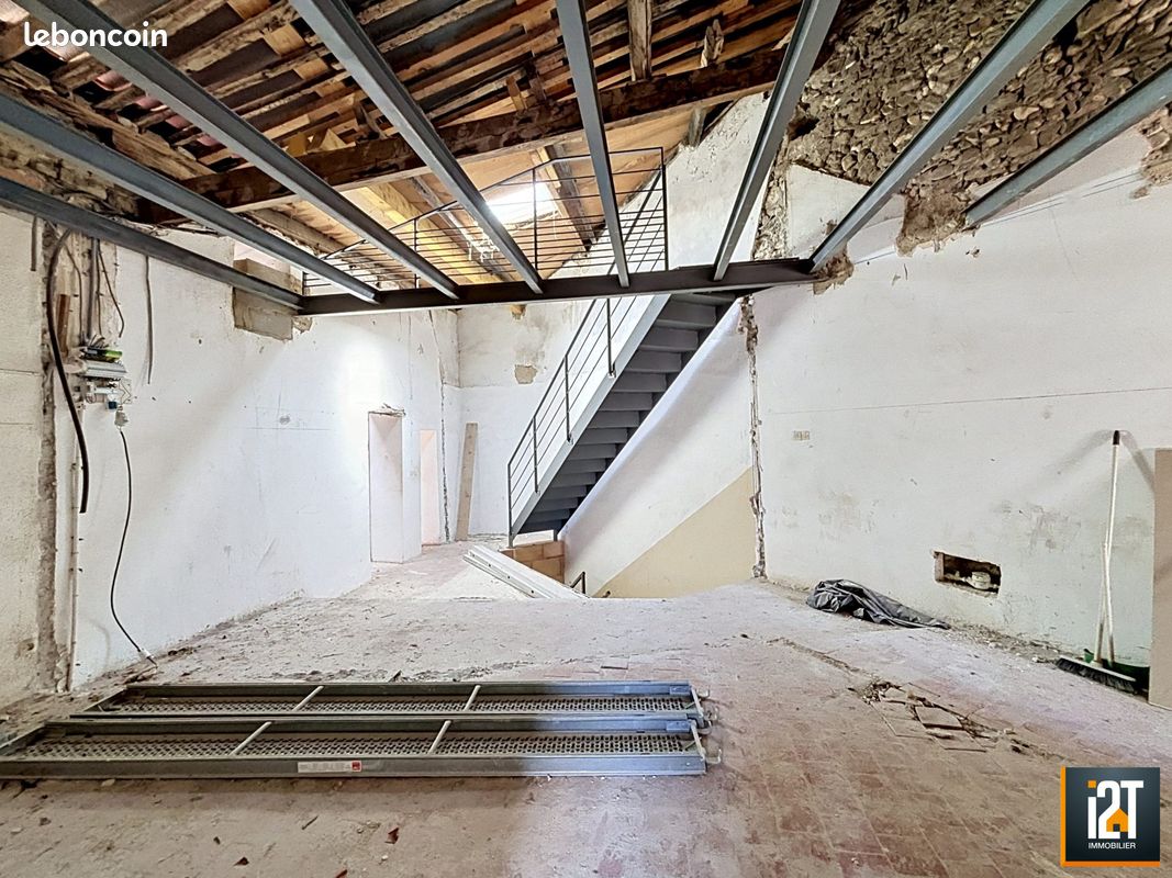 Appartement 4 pièces 104 m² · à Brignon · 104 m² · 76 000 €