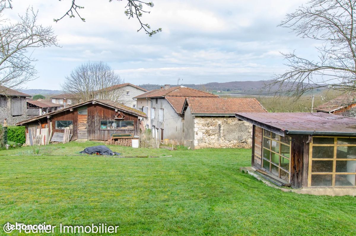 Maison 8 pièces 100 m² · à Saint-Marcellin · 100 m² · 169 000 €