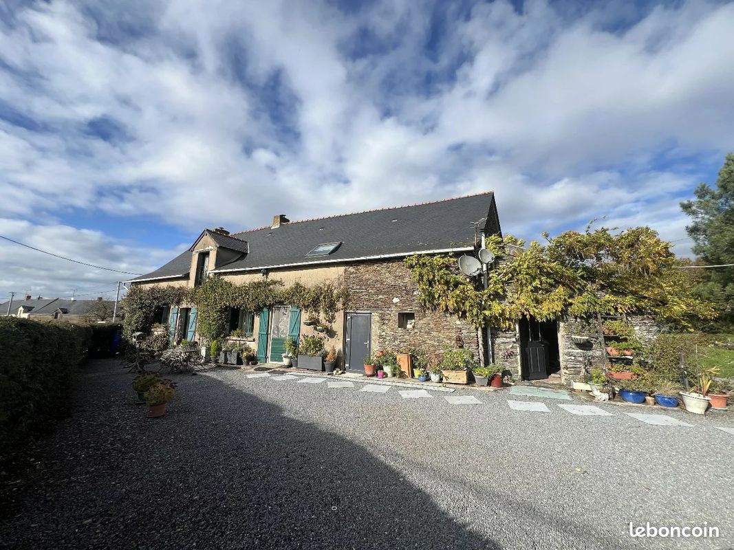 Maison 5 pièces 127 m² · à Issé · 127 m² · 153 700 €
