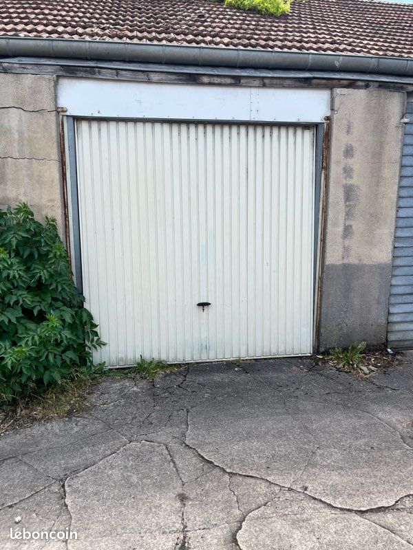 Loue garage proche rue des minimes et rue pont de Tilly · à Verdun · 100 €/mois