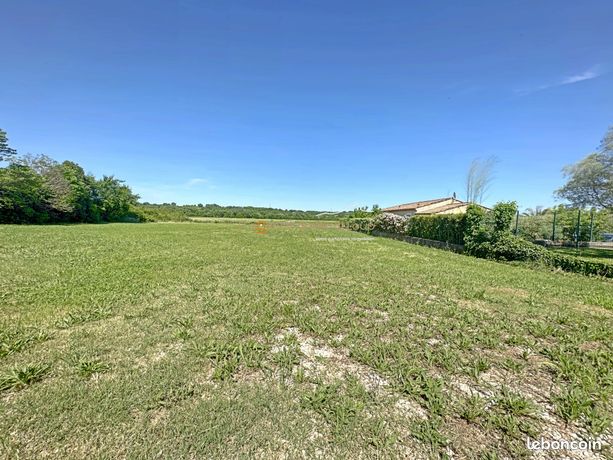 Terrain 1915 m² Cruviers-Lascours