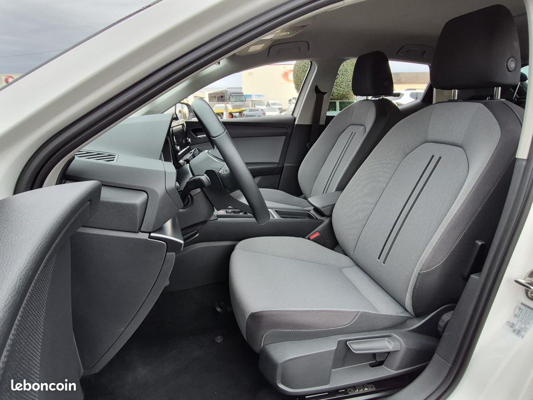 Seat leon 2.0 diesel 150 boite automatique camera de recul + radar av/arr + carplay + full led (image 11)