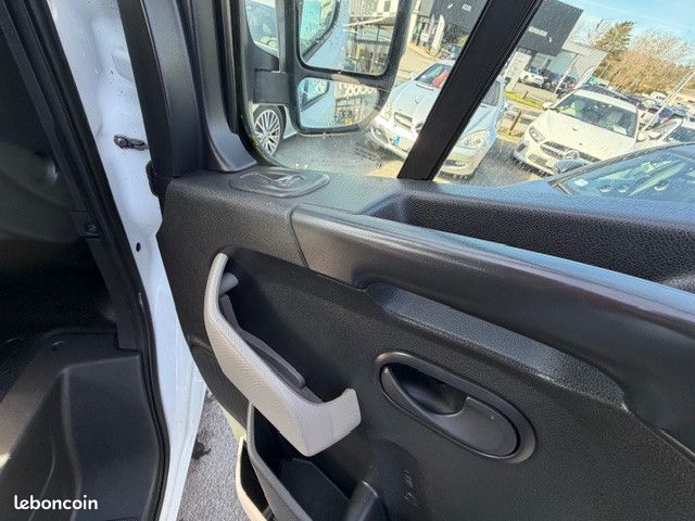 Renault Master III Fourgon MASTER FGN L2 H2 7 PLACES CONFORT (14 084HT) (image 30)