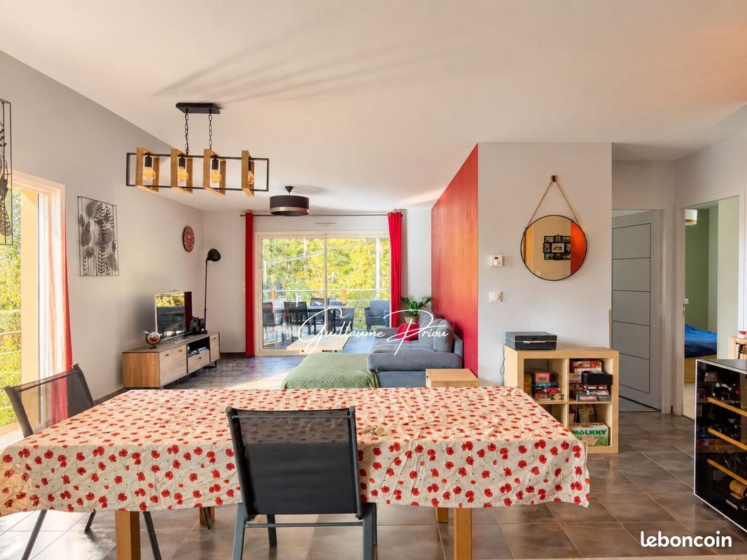 Maison 5 pièces 111 m² · à Camblanes-et-Meynac · 111 m² · 365 000 €