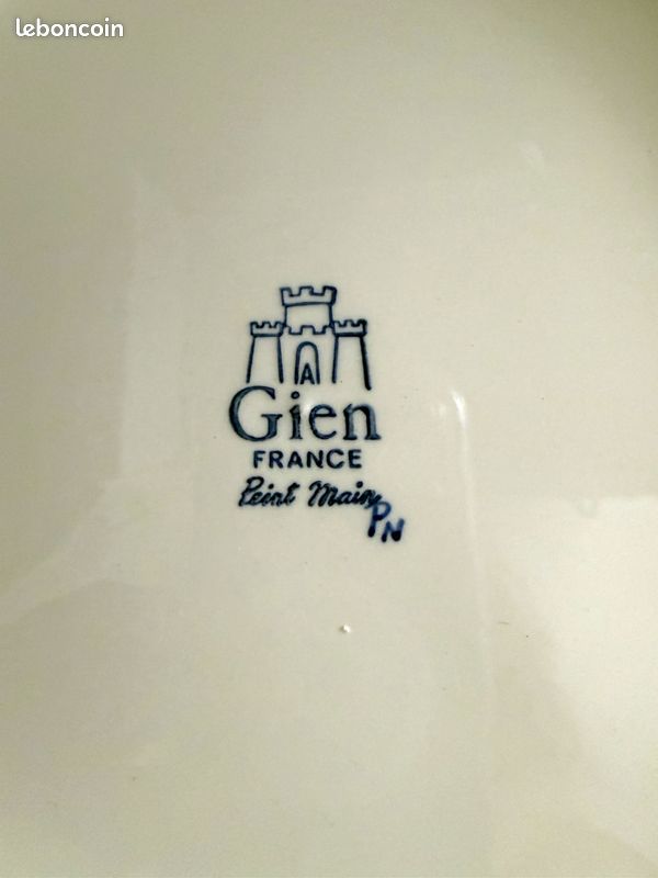 Assiette Gien – décor Pivoines – peinte à la main – années 1980 (image 2)