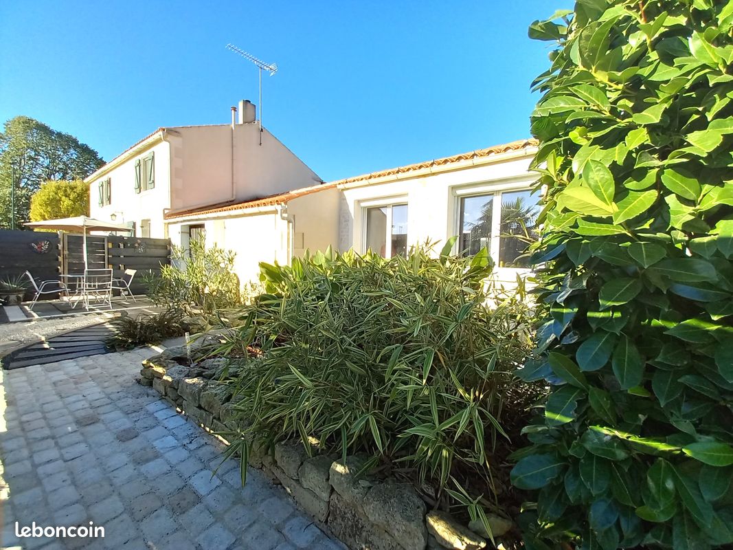 Maison 5 pièces 137 m² · à Mouzeuil-Saint-Martin · 137 m² · 219 000 €