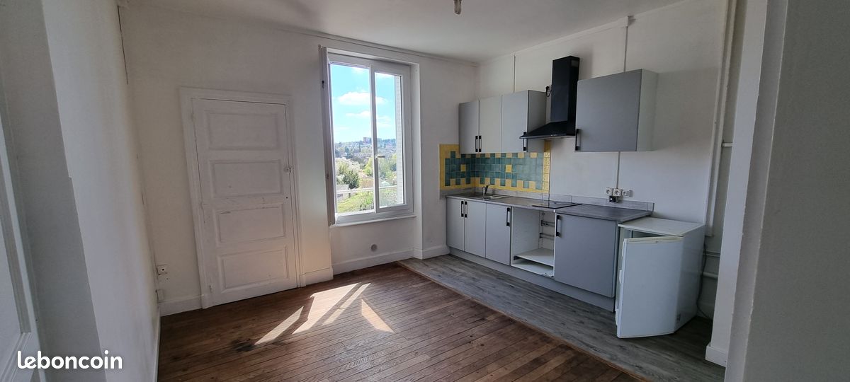 Appartement 2 pièces 35 m² · à Montluçon · 35 m² · 390 €