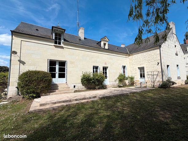 Maison 8 pièces 235 m²