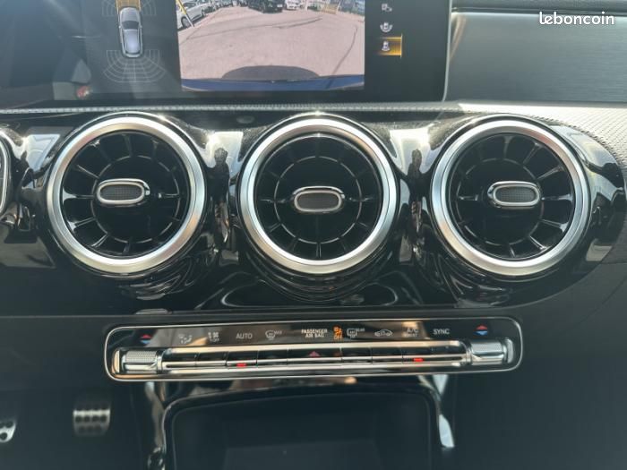 Mercedes Classe A 180 136CH AMG LINE 2°MAIN + CARPLAY + CAMERA (image 11)