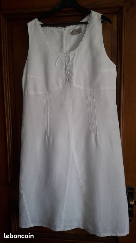 Robe En Lin Gris Et Blanc - Taille 42 - Marque ESMARA - Manches Longues, Longueur Genoux - Occasion Très Bon état