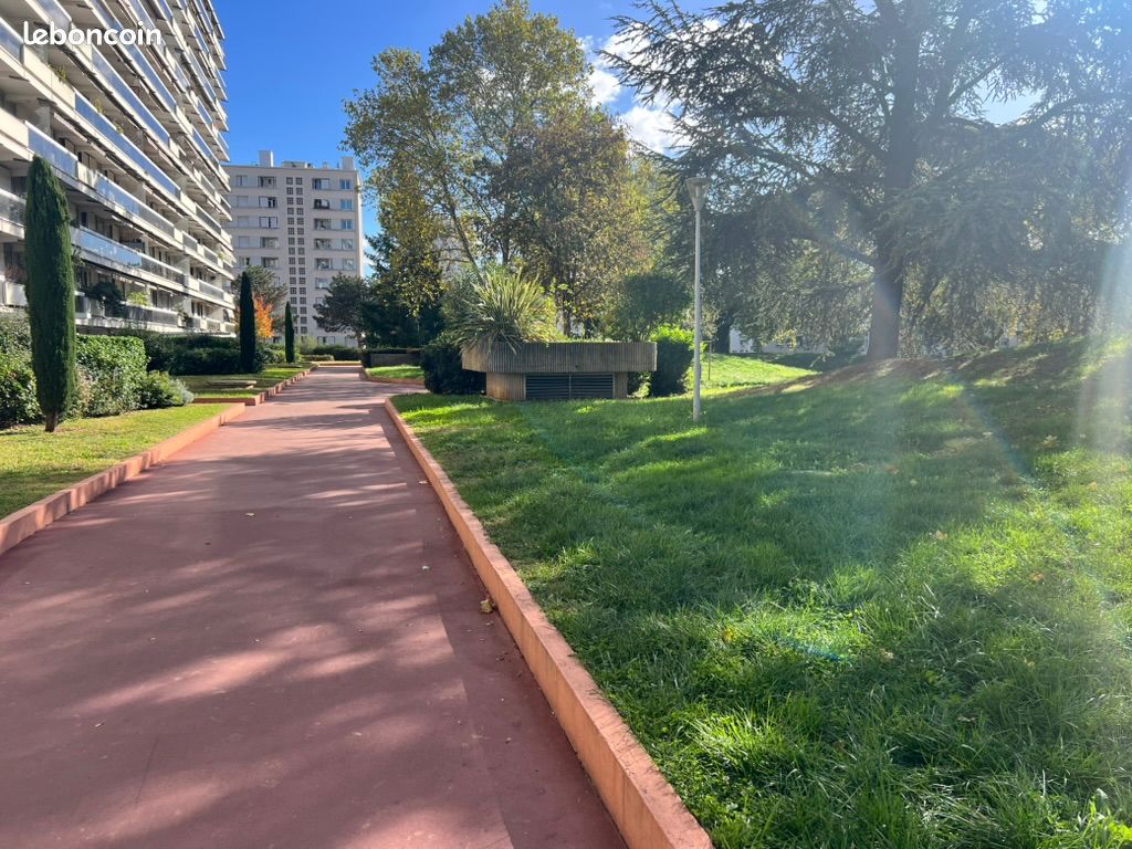 Appartement 3 pièces 74 m² · à Lyon · 74 m² · 235 000 €