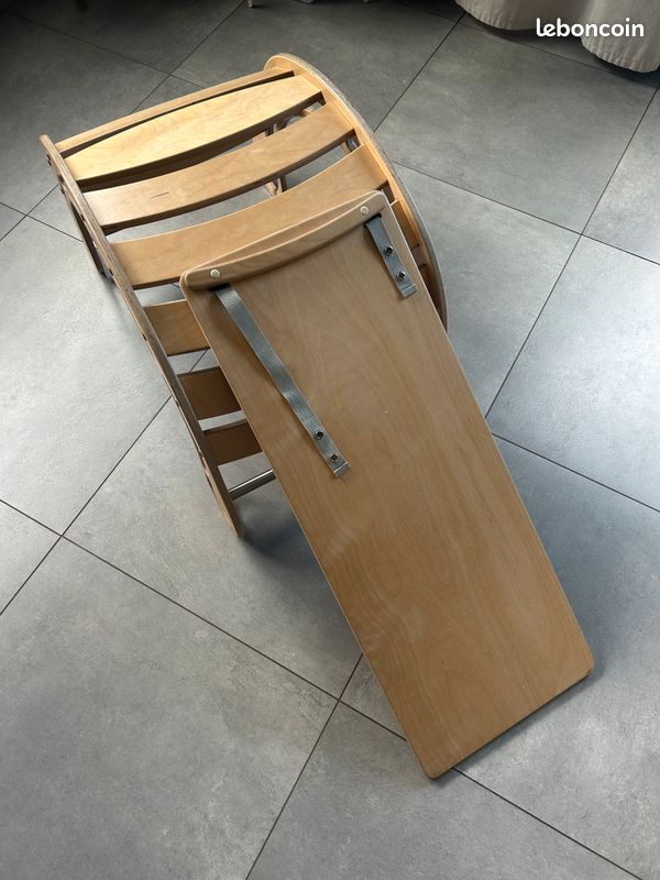 Rocker en bois + rampe d’escalade réversible toboggan – (image 2)