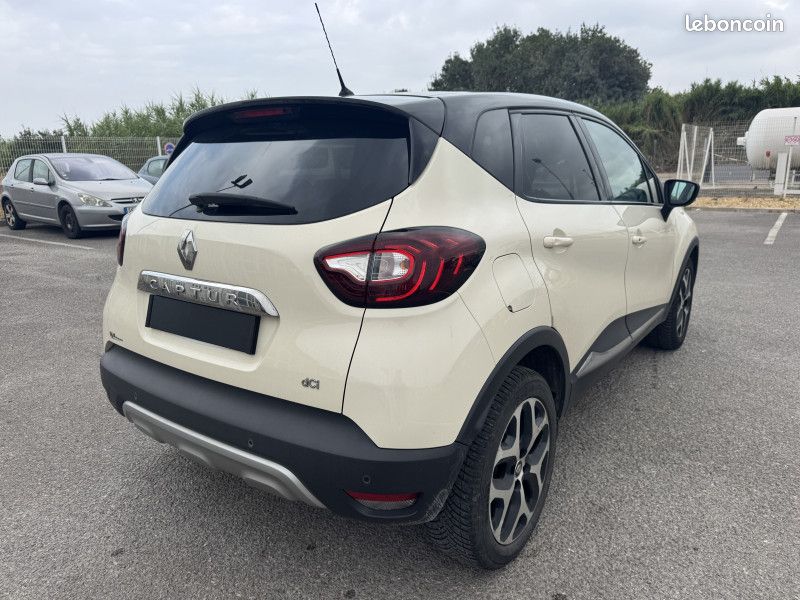 Renault CAPTUR 1.5 DCI 90CH STOP&START ENERGY INTENS ECO² EURO6 2016 (image 5)
