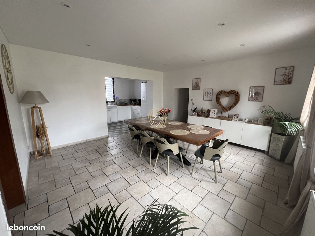 Maison 6 pièces 205 m² · à Roost-Warendin · 205 m² · 309 500 €