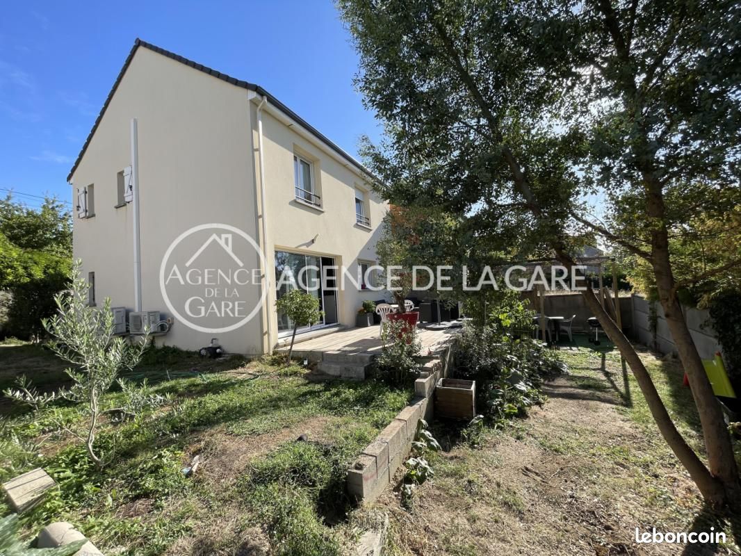 Maison 5 pièces 92 m² · à Crosne · 92 m² · 369 000 €