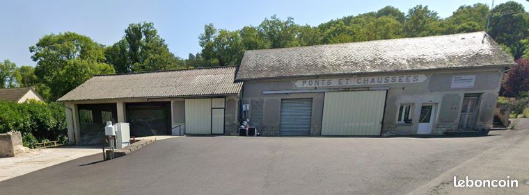 Vente de l'ancien centre routier de Saignes - 1130 m2 - Parcelle ZB 71