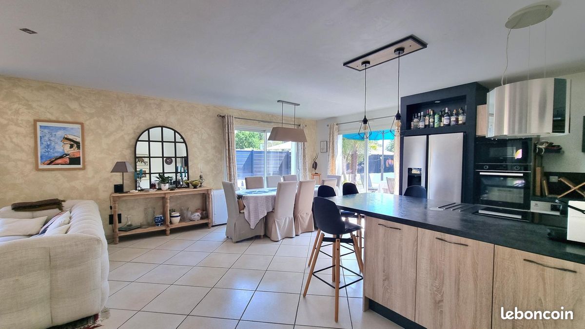 Maison 5 pièces 136 m² · à Les Achards · 136 m² · 396 000 €