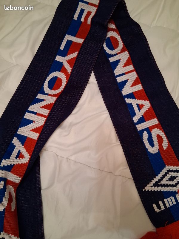 À notre Légende ️💙 - Olympique Lyonnais - OL