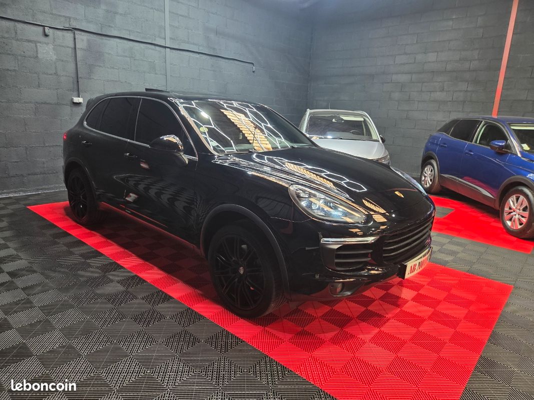 Porsche CAYENNE 958 PH2 262CH Diesel Platinum Edition (image 2)