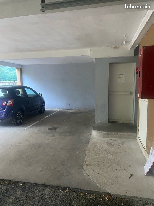 Place de parking Bécon · à Courbevoie · 15 900 €