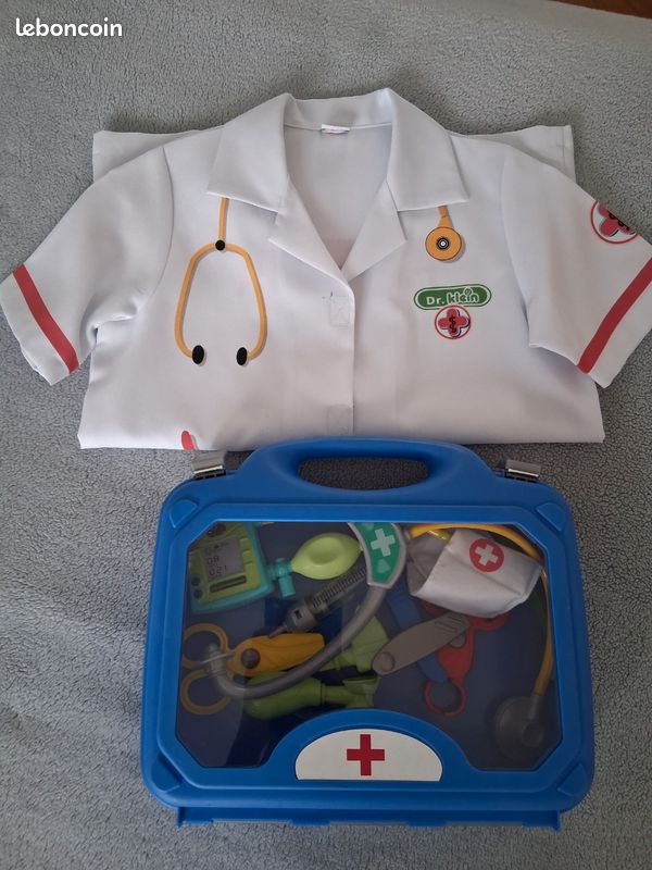 Lito Angels Deguisement de Docteur Enfant avec Blouse Tenue Chirurgien Calot Masque et Accessoires Médicaux pour Garcons Filles Journée des Métiers Jeu de Rôle Halloween Cosplay Âge 4-5 Ans 110 Violet