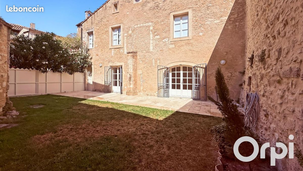 Appartement 5 pièces 179 m² · à Bollène · 179 m² · 244 000 €
