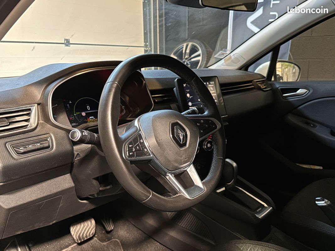 Renault Clio E-TECH 1.6 i 140 Hybrid Boîte auto / CarPlay / Régulateur (image 11)