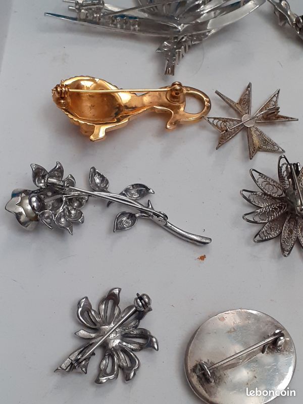 Broche Vintage HOMCARE En Argent - Bijou élégant Et Unique