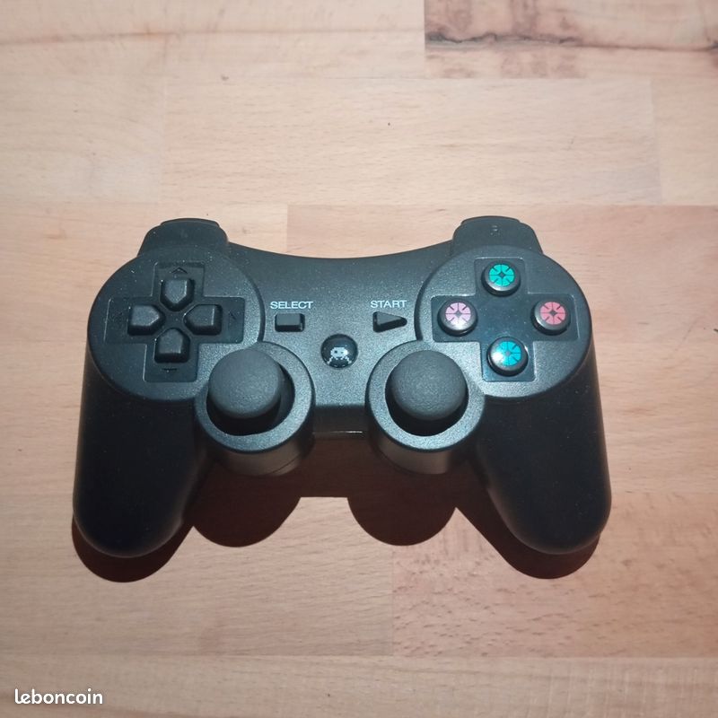 Manette type PlayStation 2 (image 1)