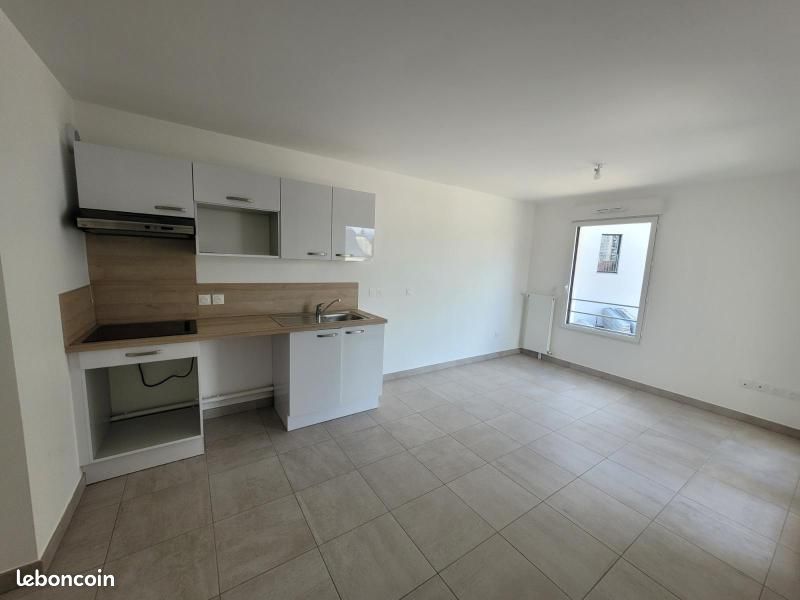 Appartement 3 pièce(s) 58 m²à louer Melun