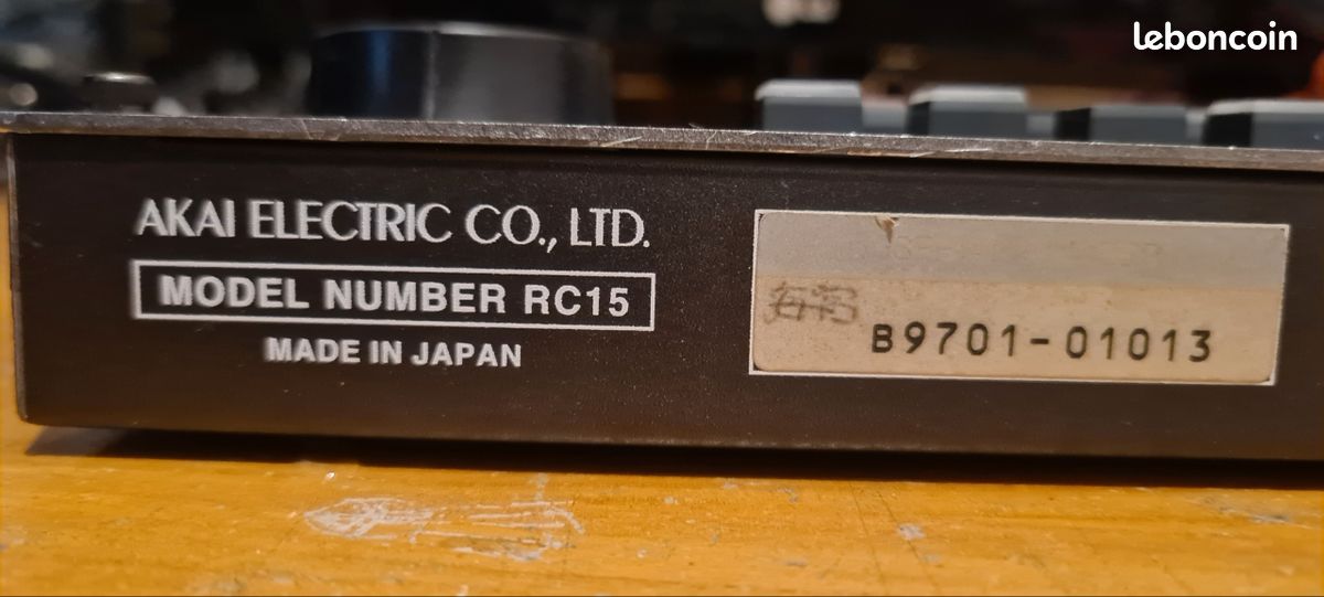 Akai digital user assignable remote controller rc15 (image 3)