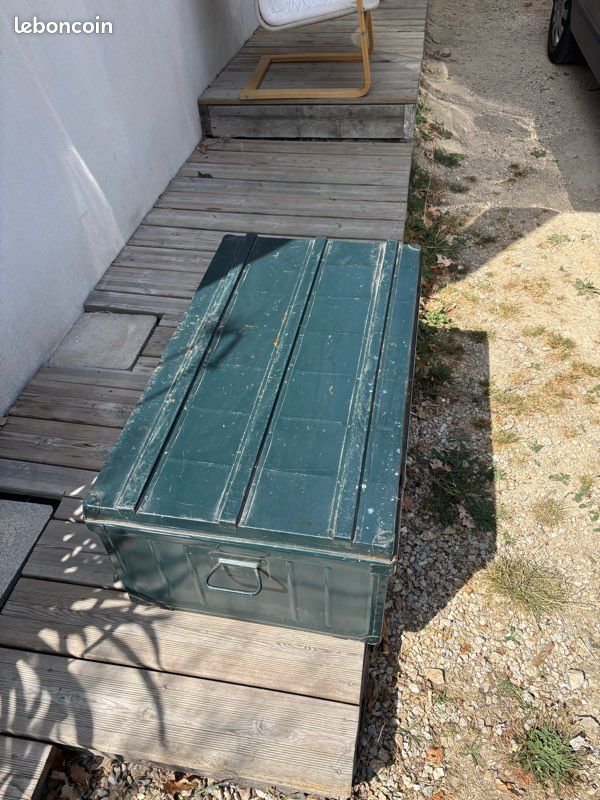 Cantine malle métallique militaire (image 4)