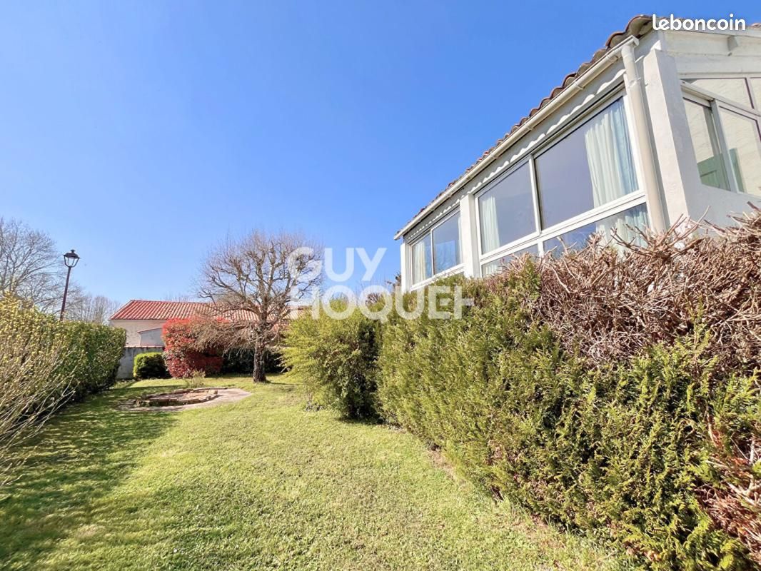 Maison 8 pièces 194 m² · à La Jarne · 194 m² · 399 900 €