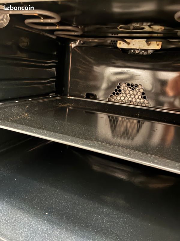 Cuisinière induction four pyrolyse BRANDT (image 2)