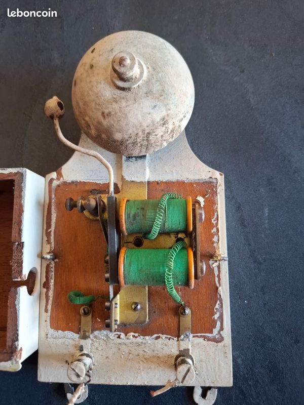 Sonnette ancienne de porte d'entrée (image 2)