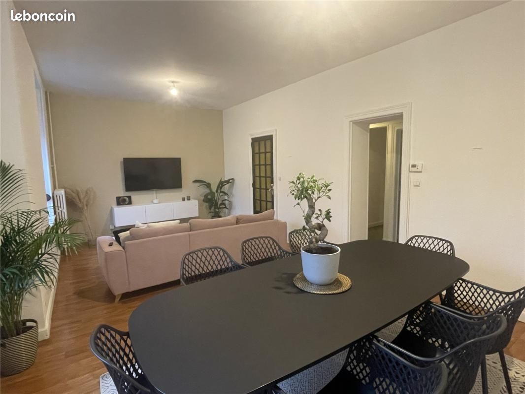 Maison 7 pièces 206 m² · à Longwy · 206 m² · 1 200 €/mois