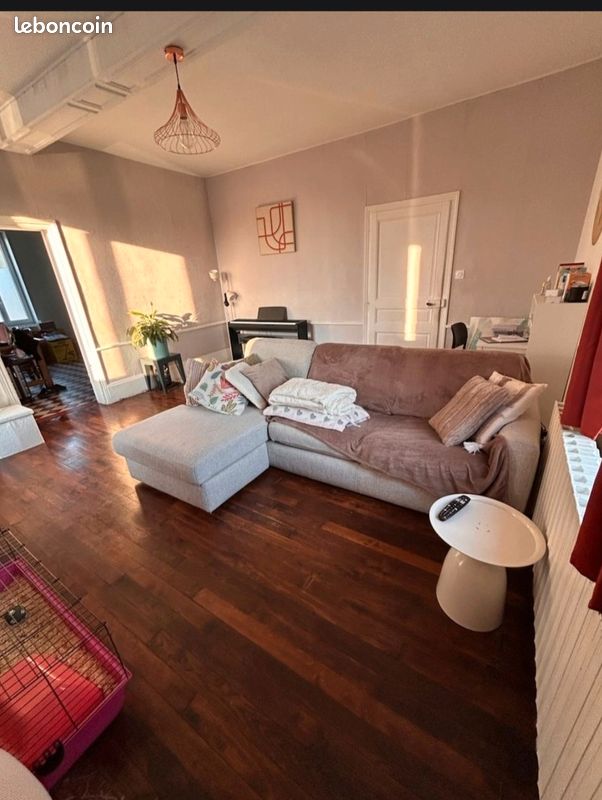 Maison 5 pièces 115 m² · à Sainte-Savine · 115 m² · 925 €
