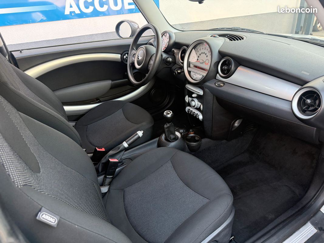 MINI Cooper D 1.6 110 CV (image 7)