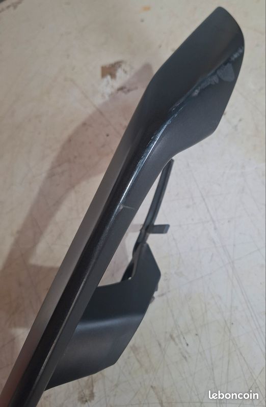 POIGNEE PASSAGER ARRIERE BL1-F474W-00 YAMAHA 125 300 400 XMAX X-MAX X MAX 2018