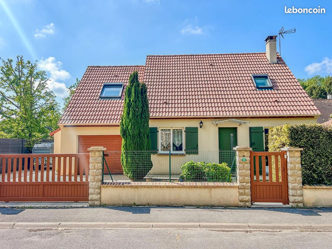 Maison 5 pièces 116 m² · à La Houssaye-en-Brie · 116 m² · 359 000 €