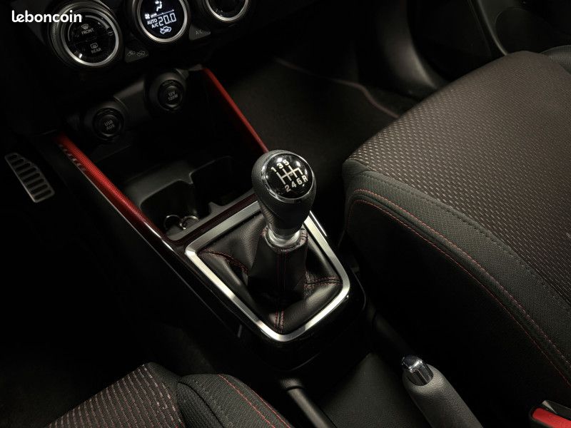 Suzuki SWIFT Sport 1.4L 140CV Essence- Caméra/Jantes 17"/Keyless -Suivi Suzuki -GAR 12M (image 16)