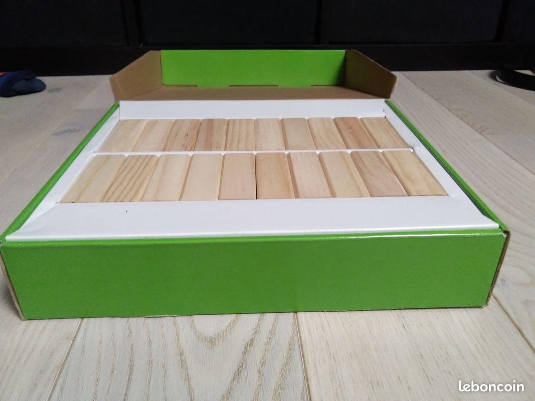 Tour d'équilibre en bois (image 3)