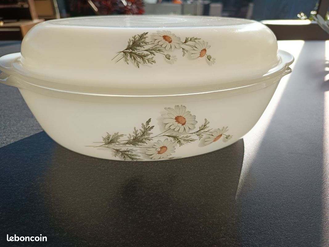 Cocotte Arcopal France - Vintage - Décor Fleurs Marguerites - Blanc - Four électrique/gaz
